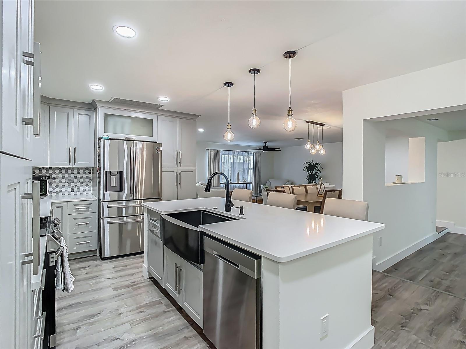 Image 18 of 71 For 3325 Horseshoe Drive