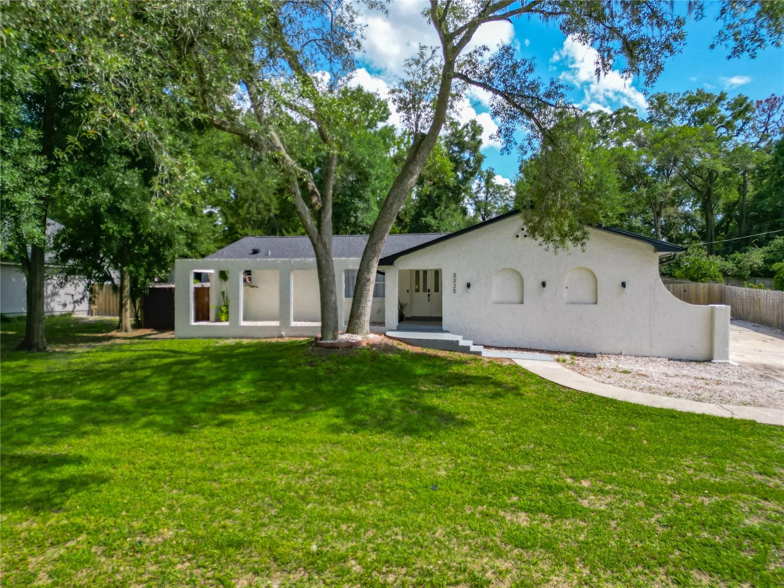 Image 2 of 71 For 3325 Horseshoe Drive
