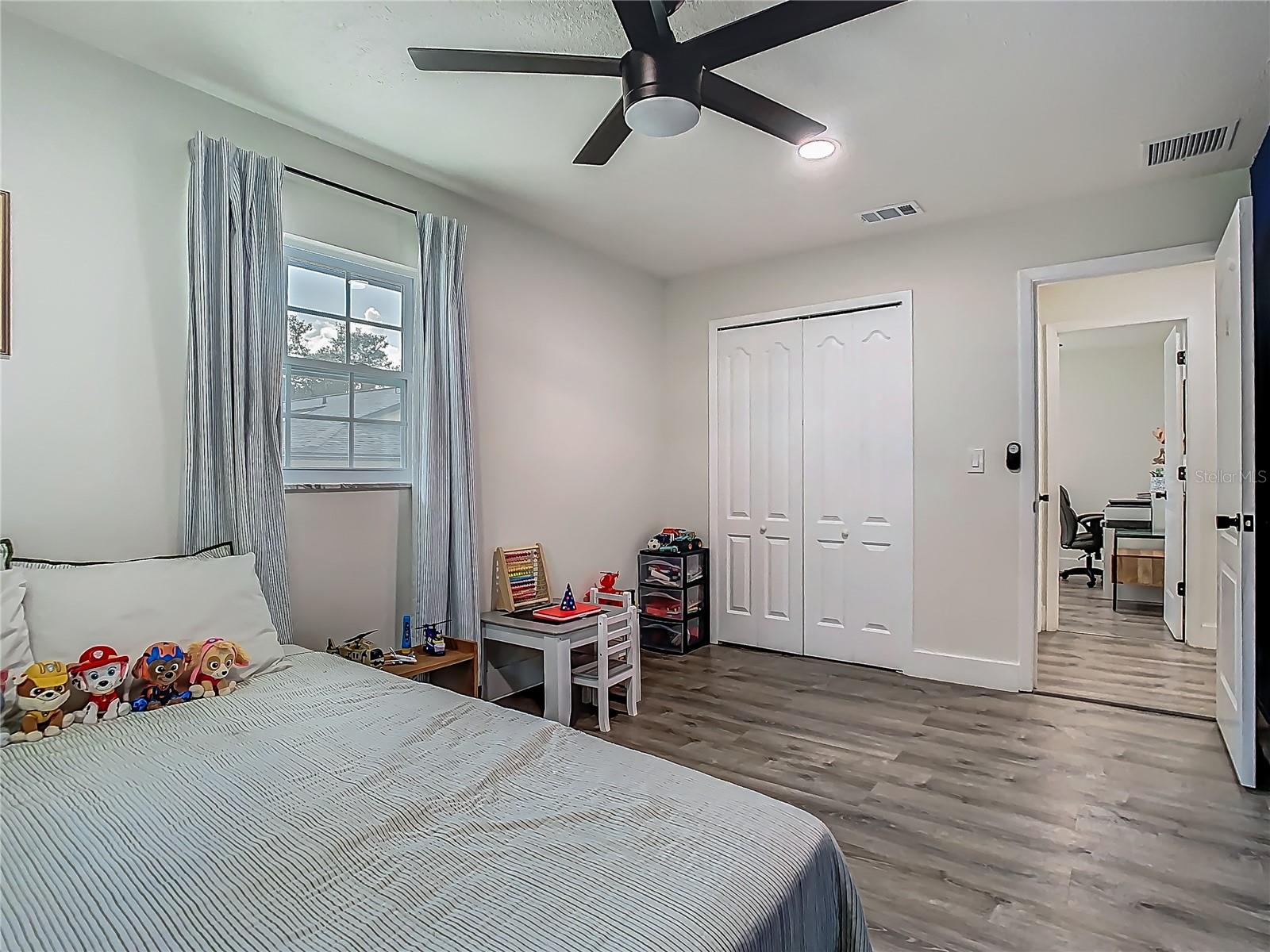 Image 32 of 71 For 3325 Horseshoe Drive