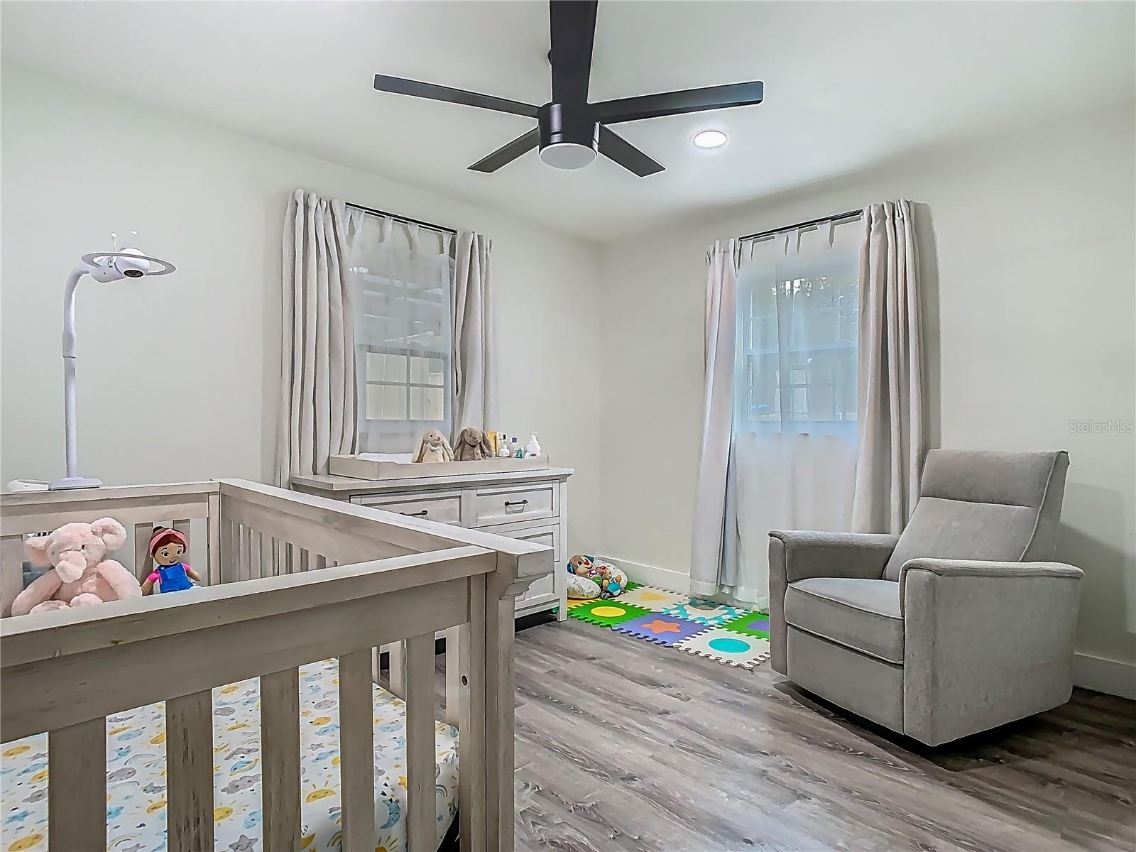 Image 33 of 71 For 3325 Horseshoe Drive