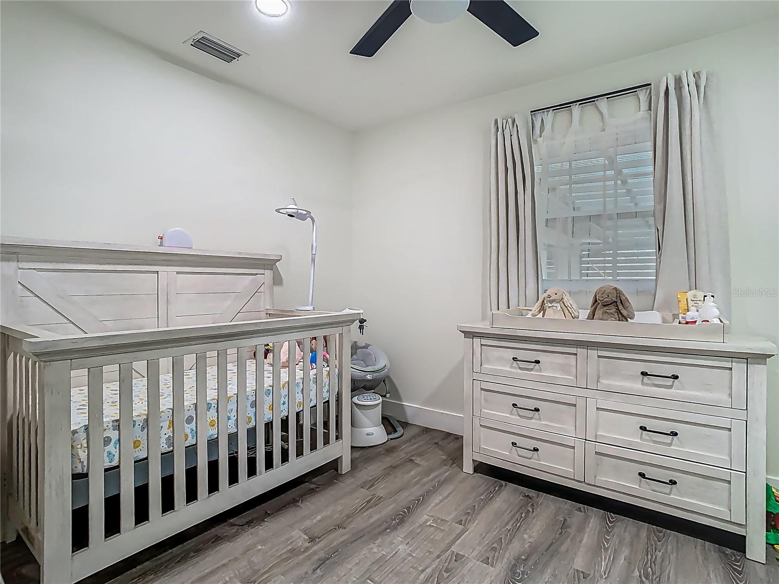 Image 34 of 71 For 3325 Horseshoe Drive