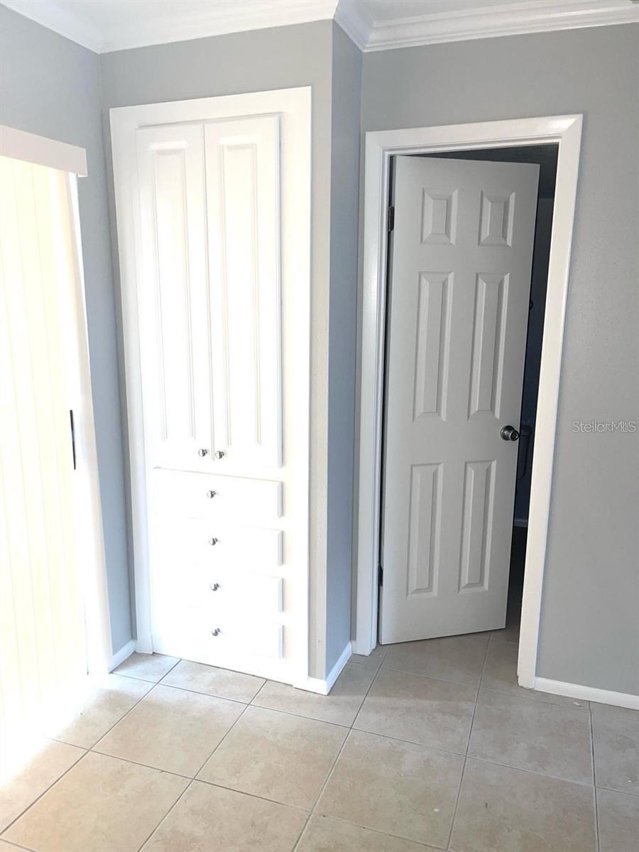 Image 8 of 20 For 101 Oyster Bay Circle 120