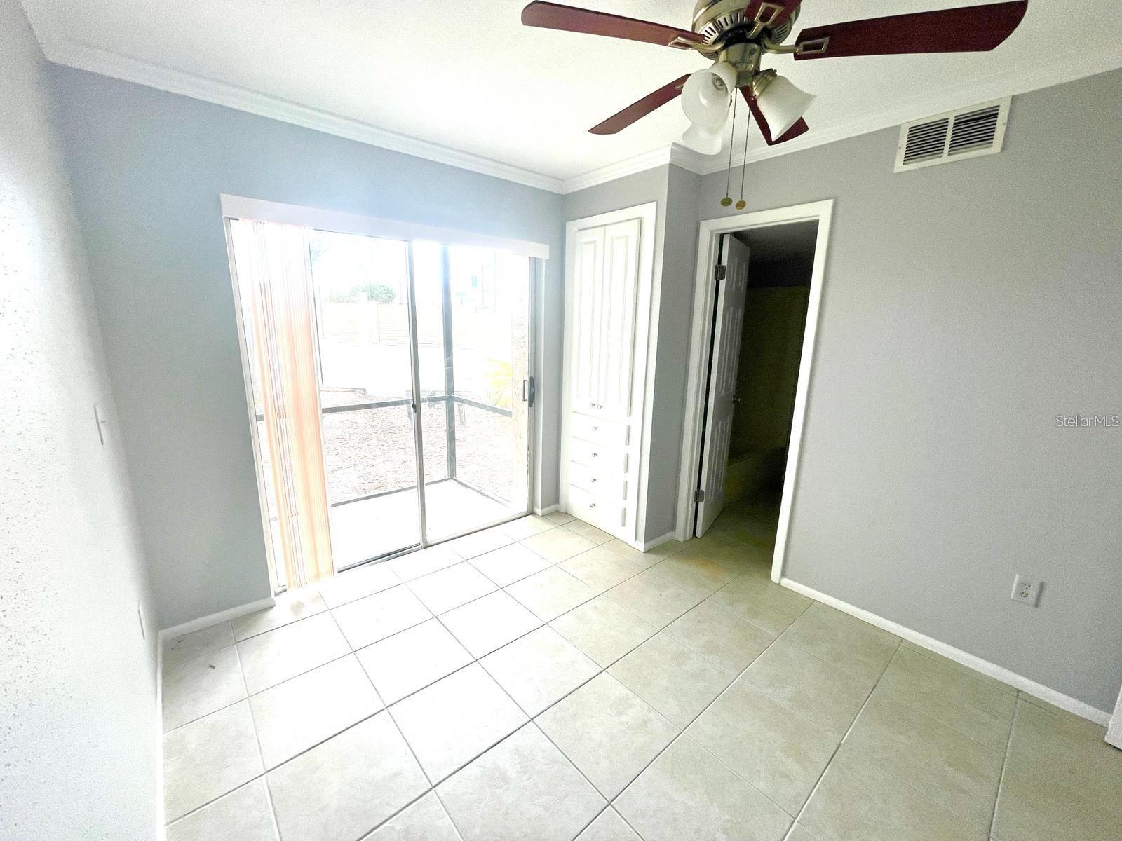 Image 9 of 20 For 101 Oyster Bay Circle 120