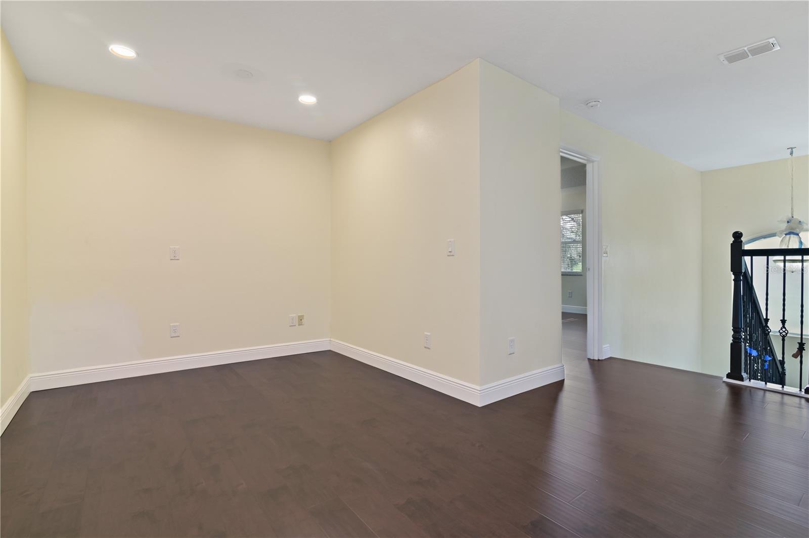 Image 11 of 27 For 10349 Cypress Isle Court
