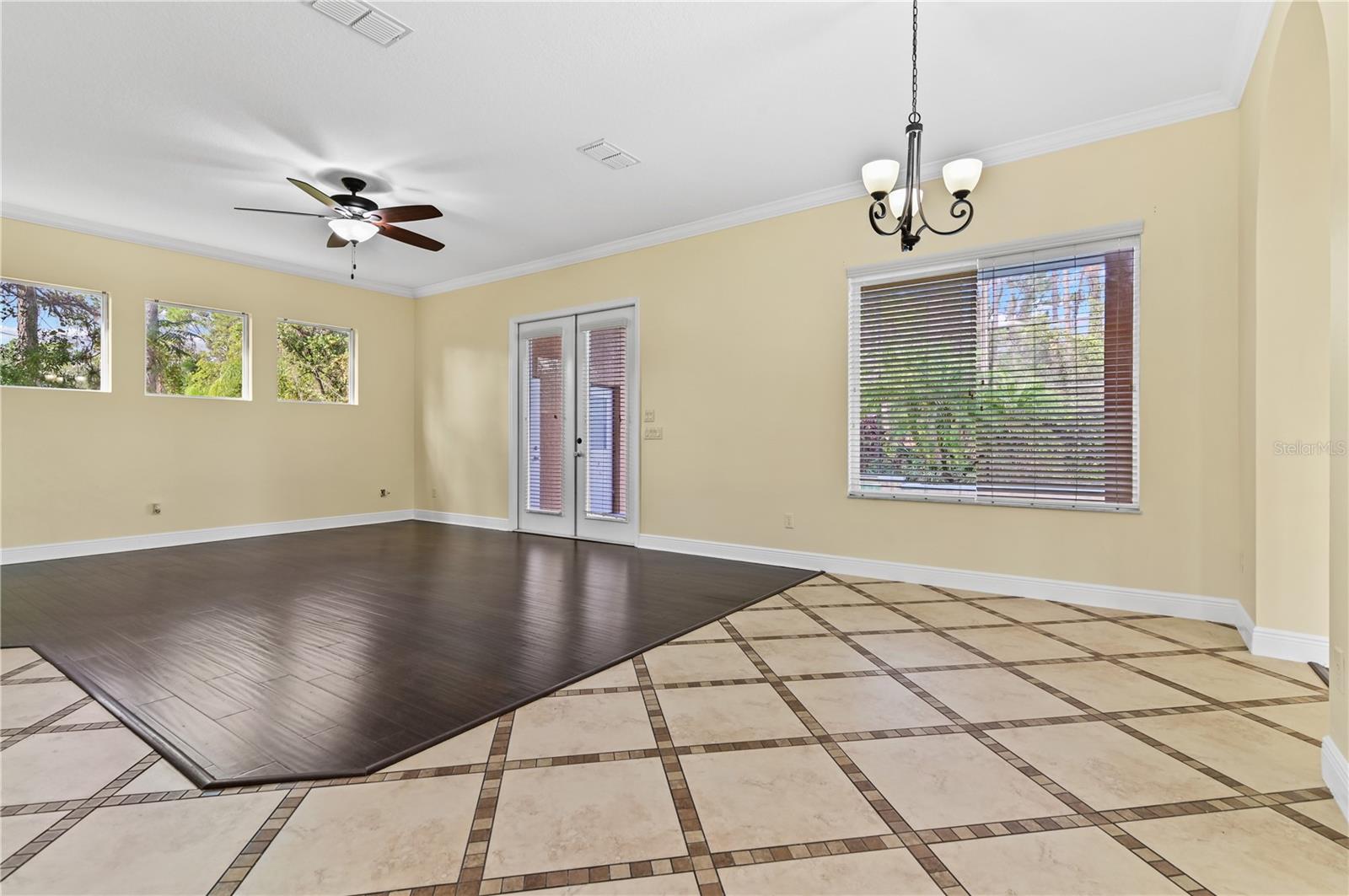 Image 5 of 27 For 10349 Cypress Isle Court