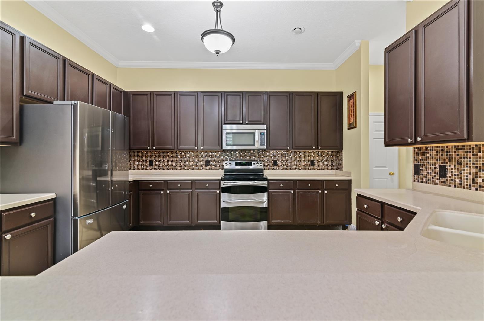 Image 7 of 27 For 10349 Cypress Isle Court