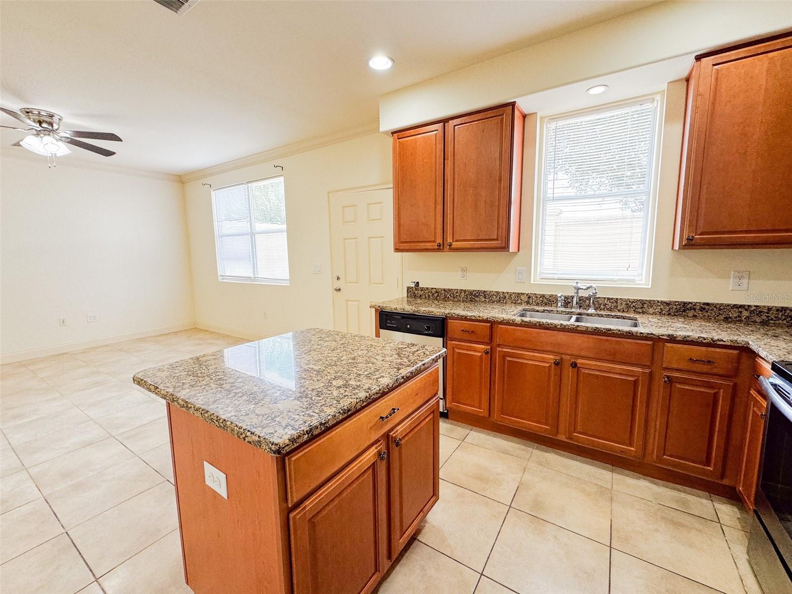 Image 6 of 32 For 2520 Bella Vista Drive