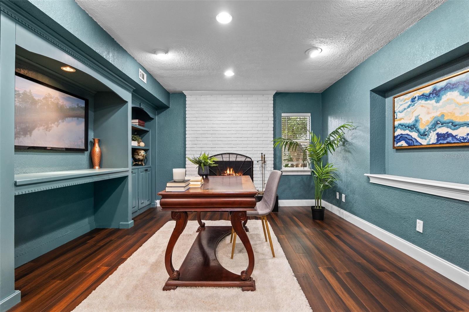 Image 15 of 72 For 120 Springwood Trail