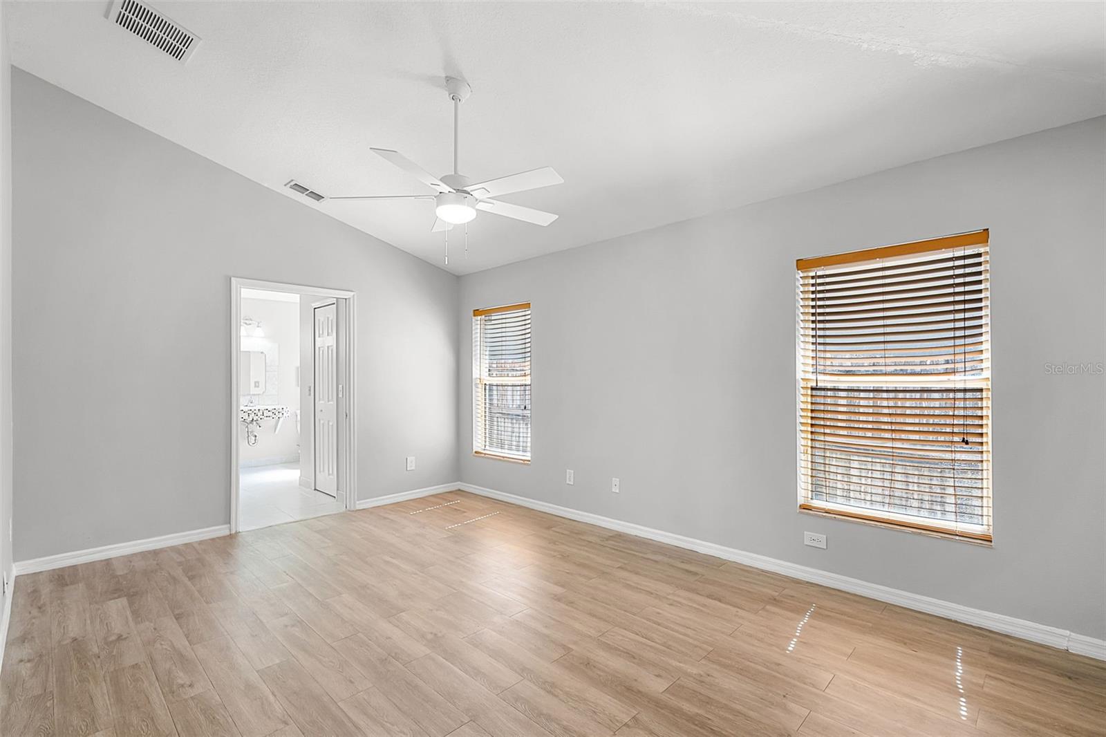 Image 13 of 16 For 3431 Kayla Circle