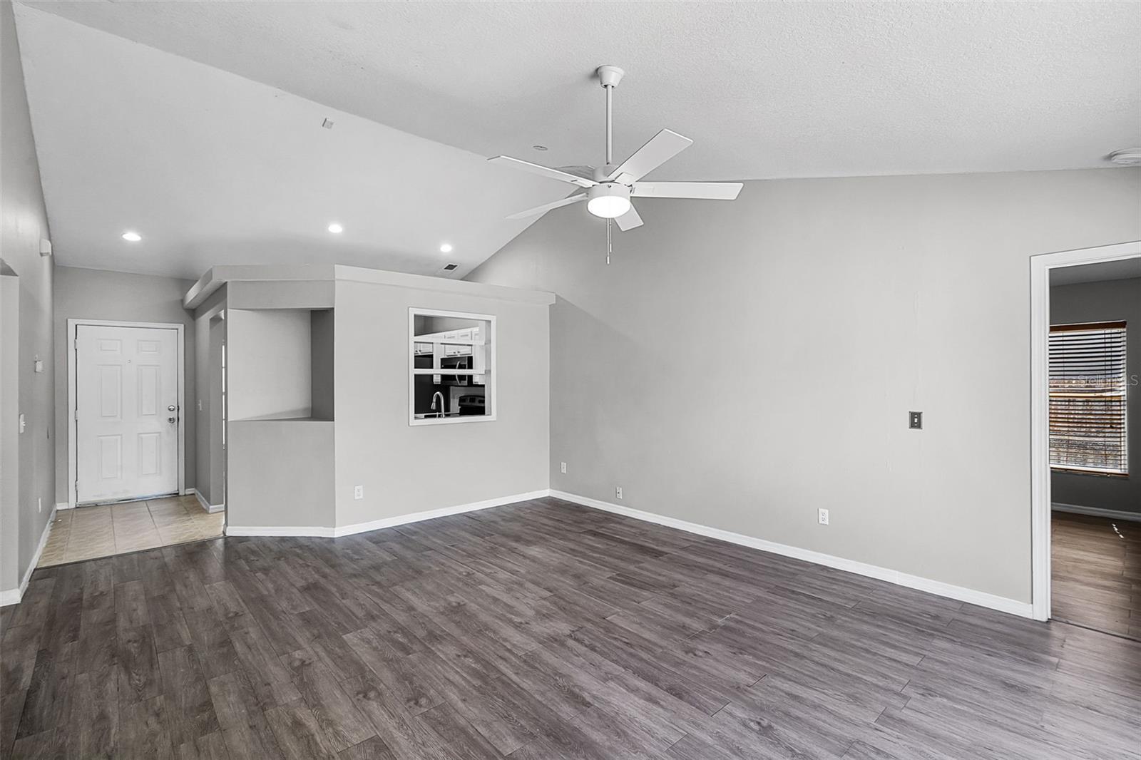 Image 3 of 16 For 3431 Kayla Circle