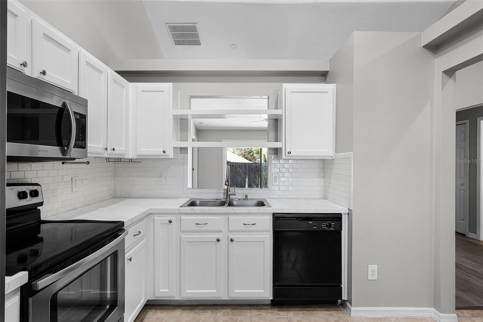 Image 7 of 16 For 3431 Kayla Circle
