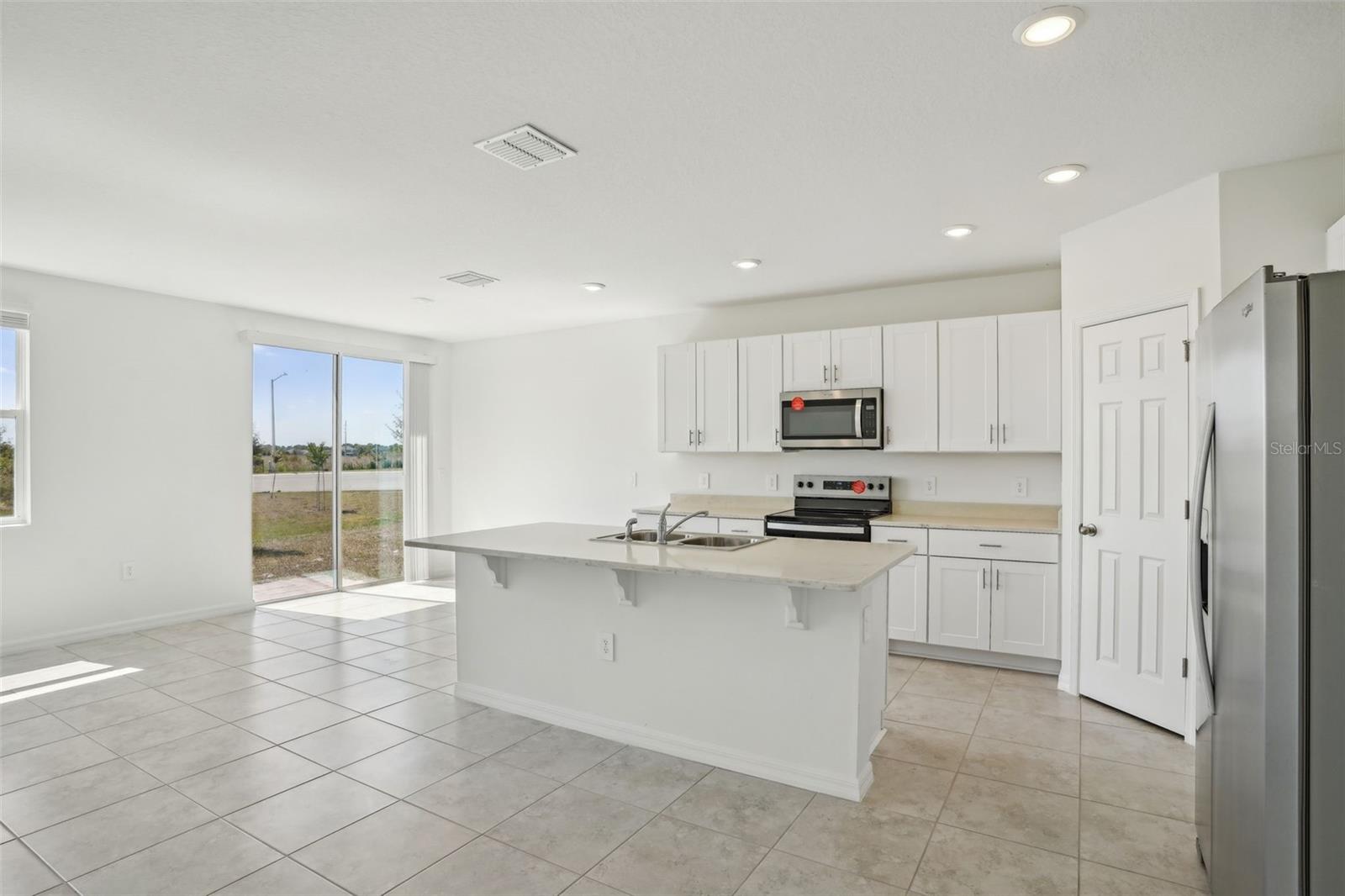 Image 10 of 38 For 3253 Viceroy Court