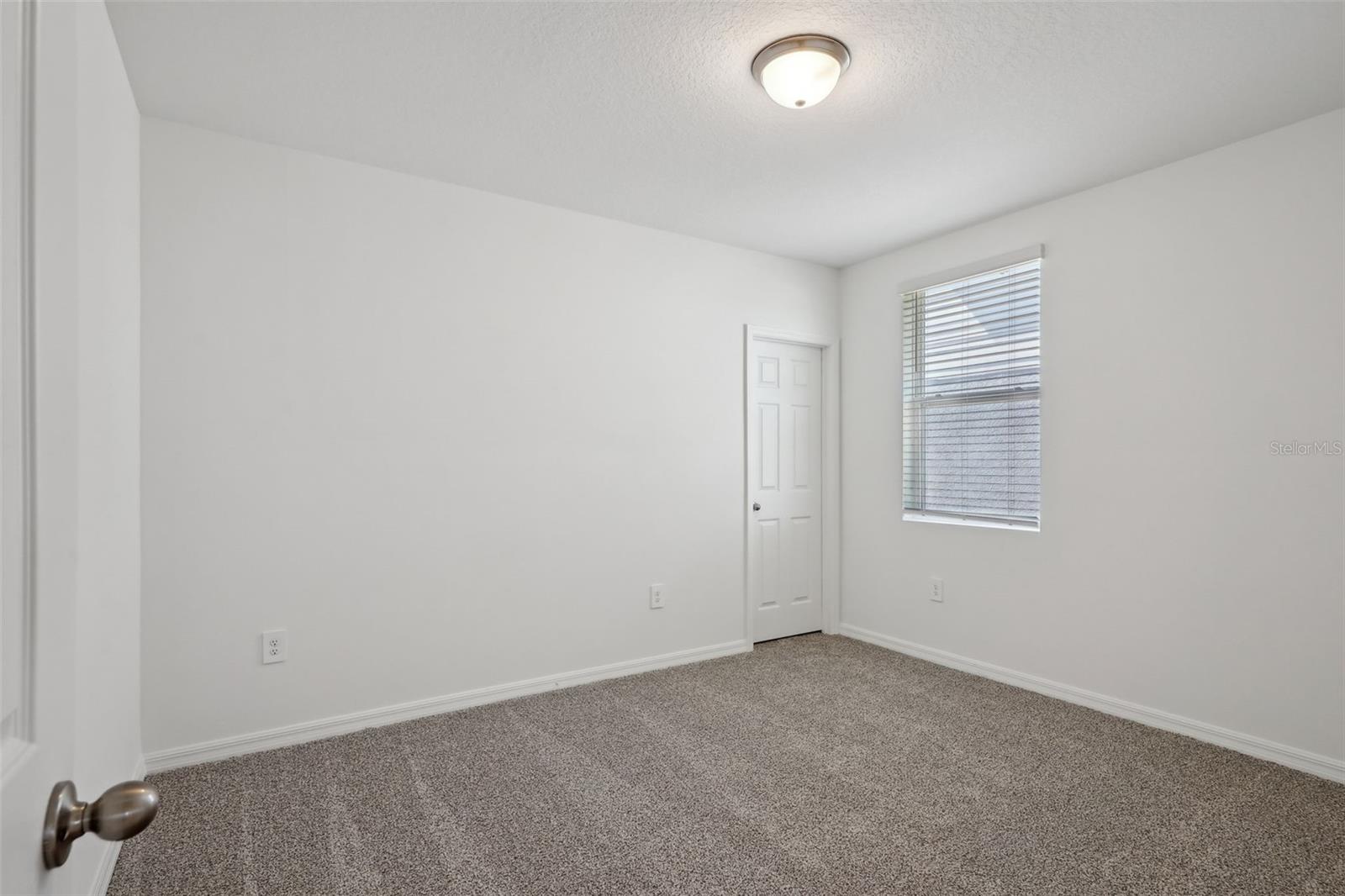 Image 29 of 38 For 3253 Viceroy Court