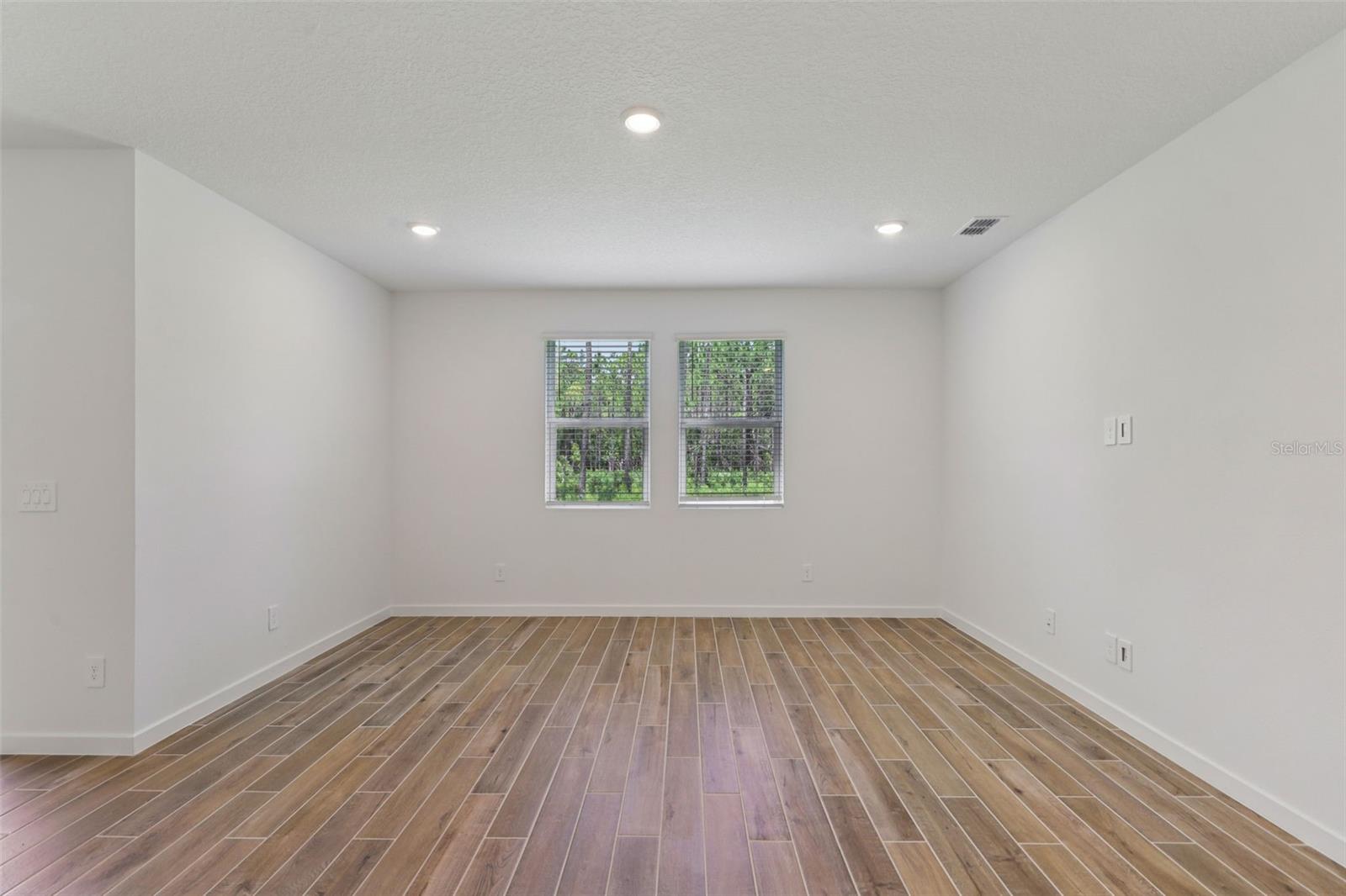 Image 10 of 40 For 20 Ararat Drive