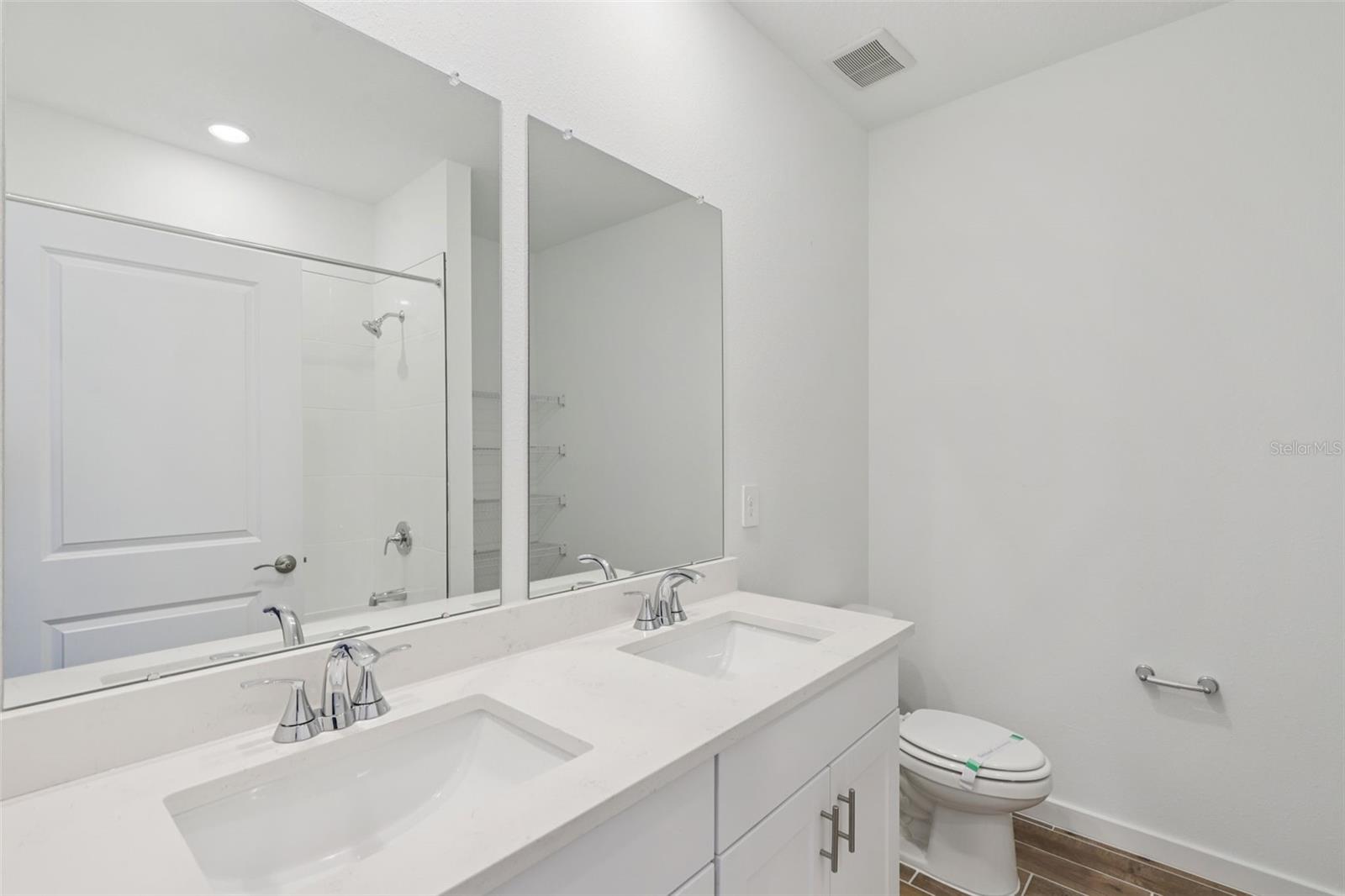 Image 25 of 40 For 20 Ararat Drive