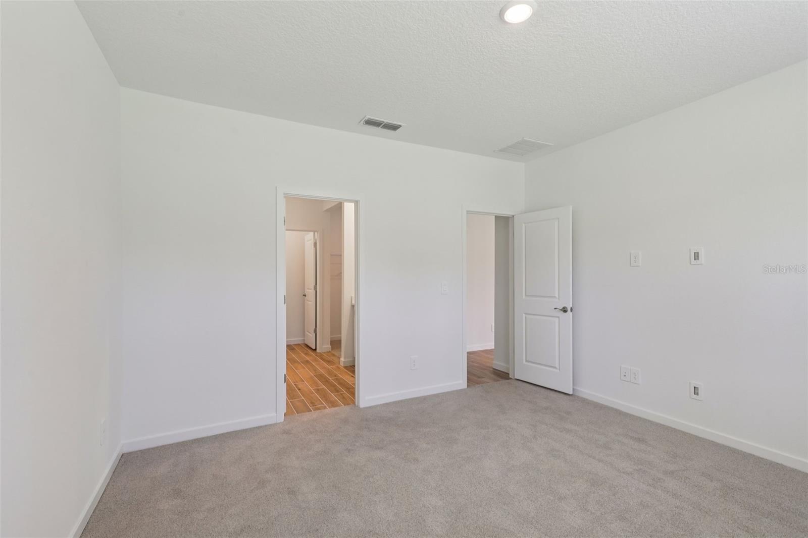 Image 31 of 40 For 20 Ararat Drive