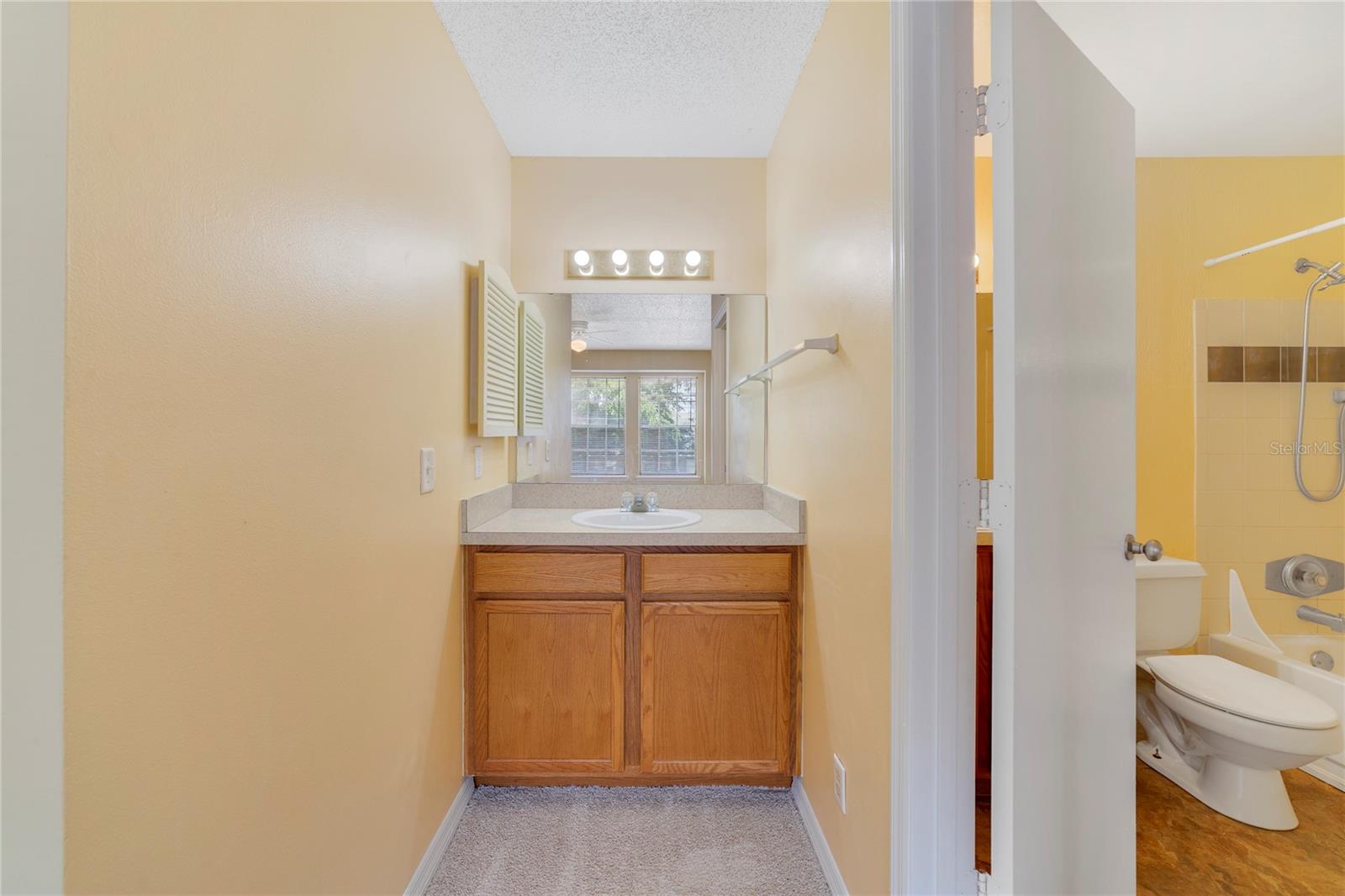 Image 11 of 24 For 6052 Westgate Drive 204