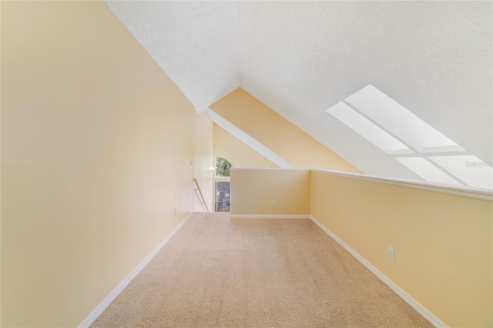 Image 20 of 24 For 6052 Westgate Drive 204