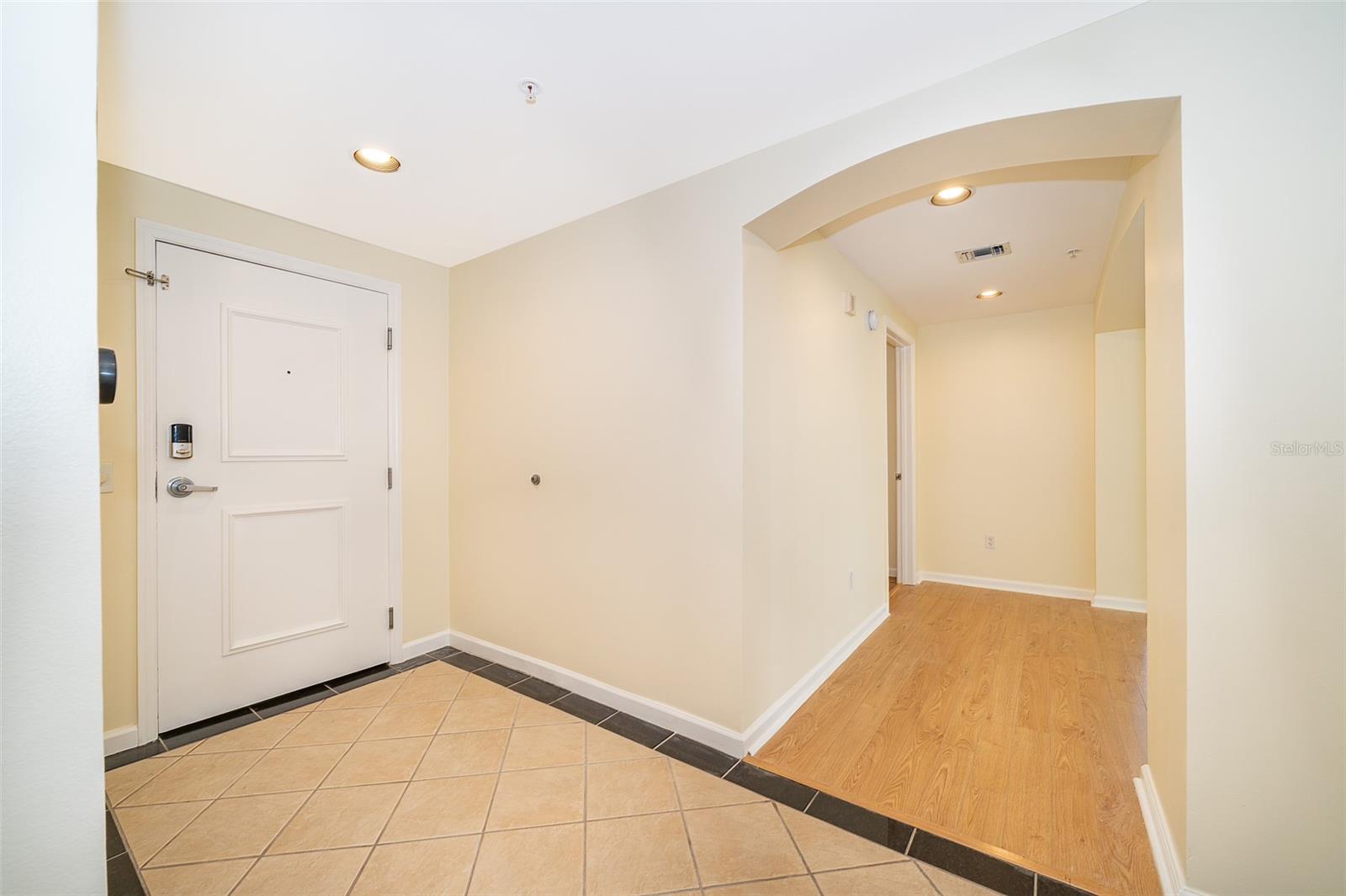 Image 3 of 44 For 322 Central Boulevard 1701