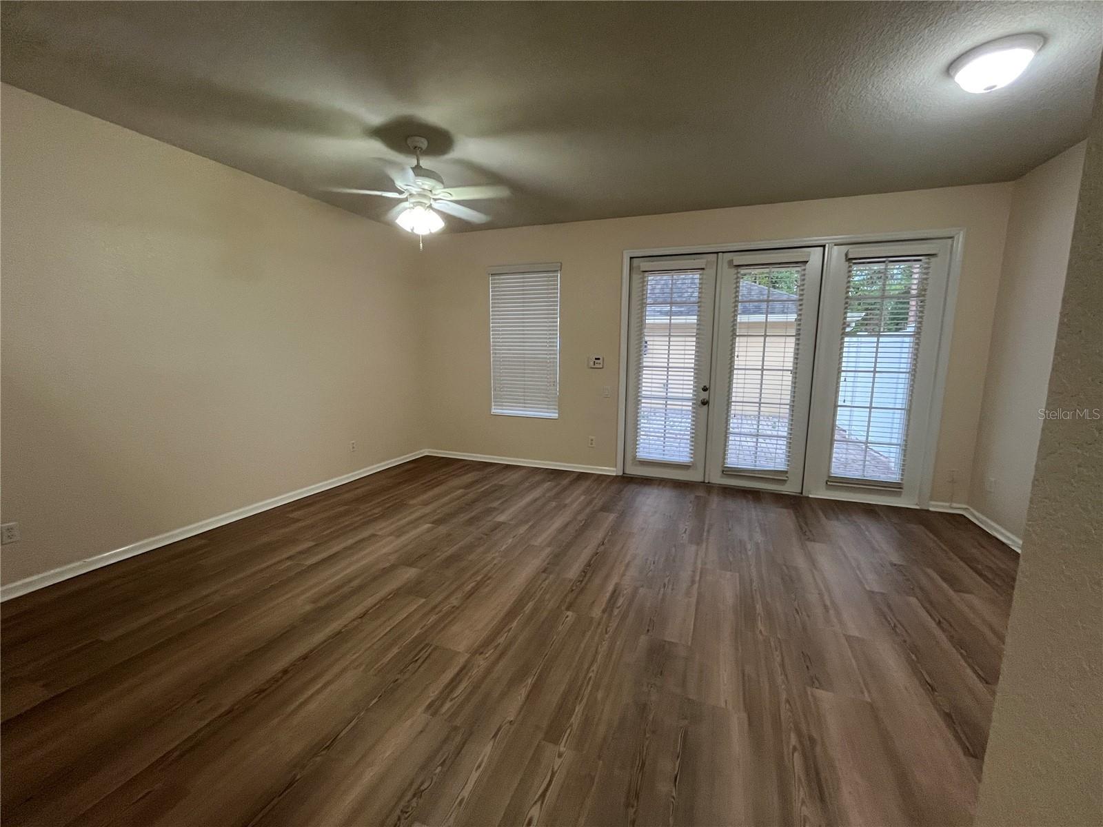 Image 14 of 26 For 12856 Salomon Cove Drive