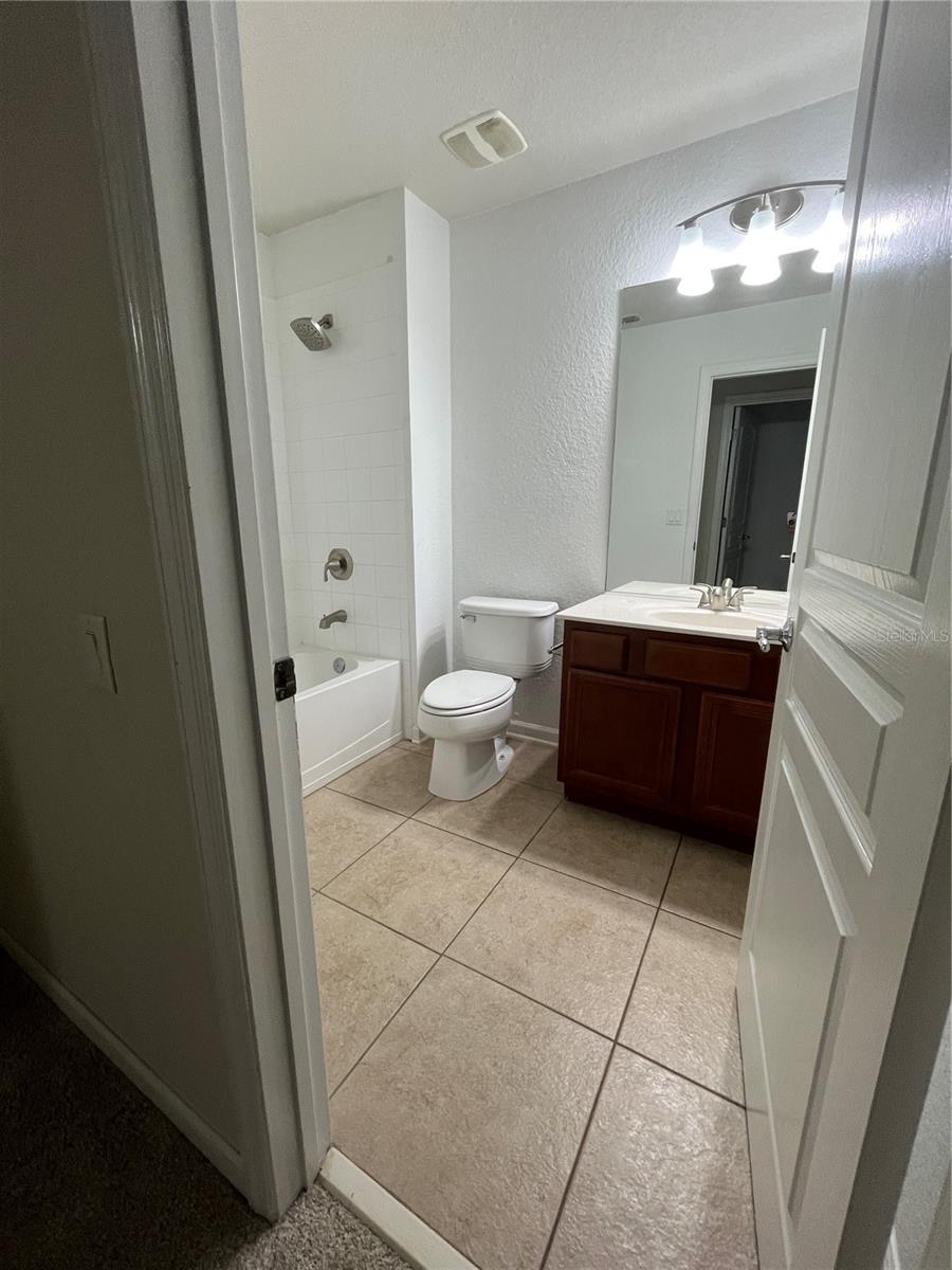 Image 19 of 26 For 12856 Salomon Cove Drive