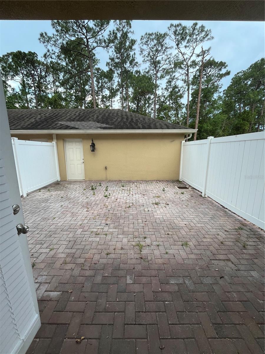 Image 25 of 26 For 12856 Salomon Cove Drive