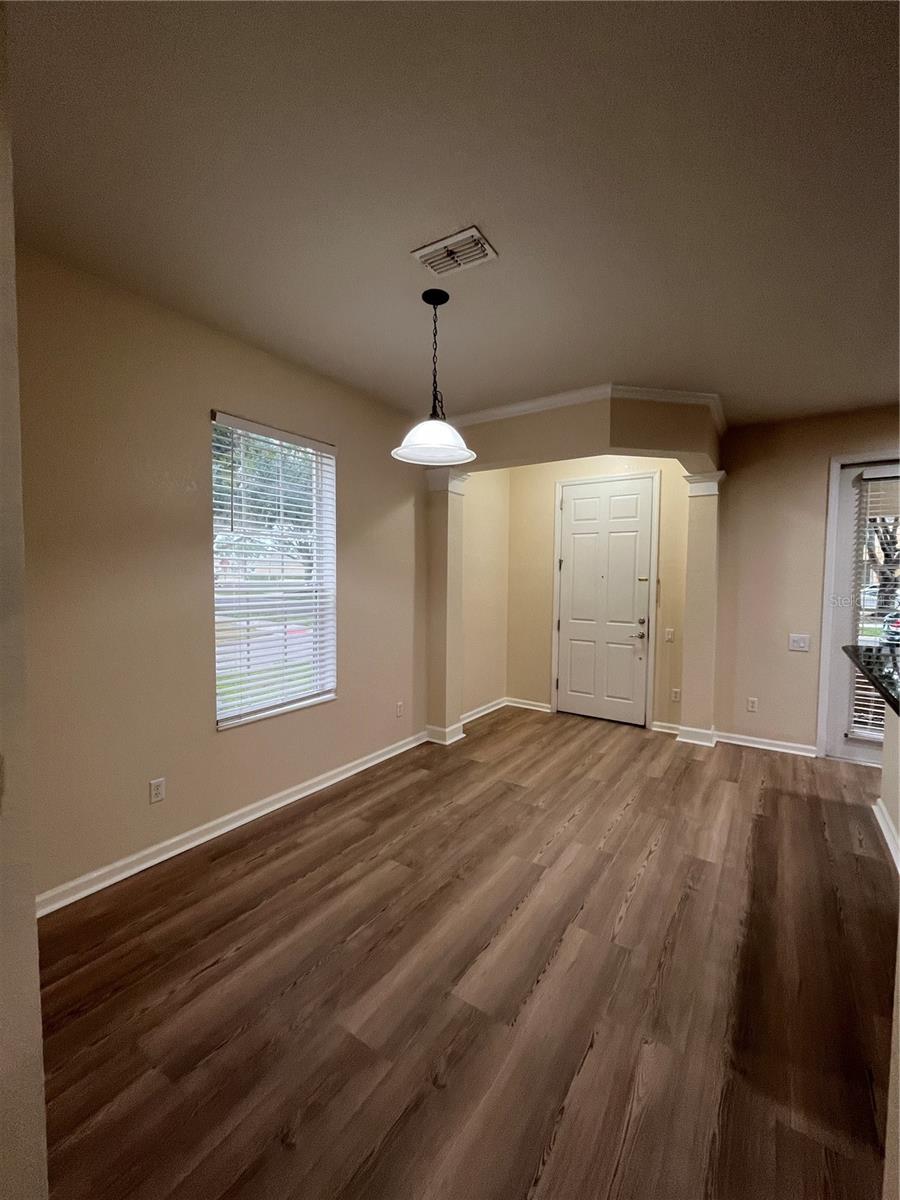 Image 6 of 26 For 12856 Salomon Cove Drive