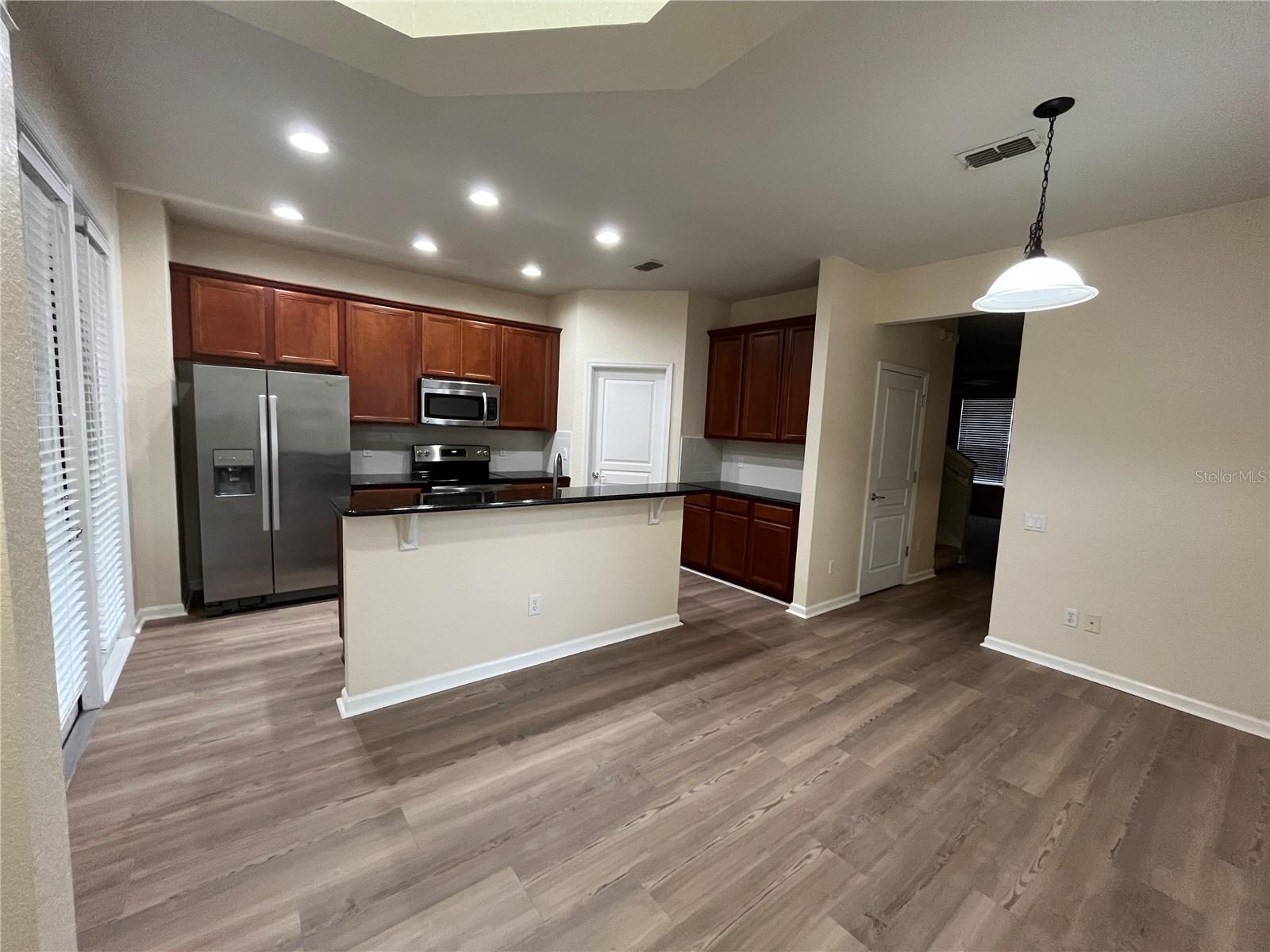 Image 9 of 26 For 12856 Salomon Cove Drive