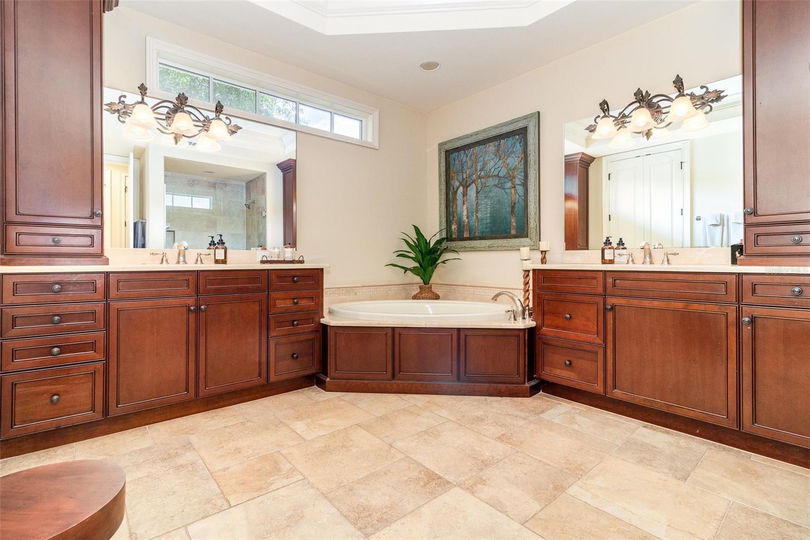 Image 15 of 45 For 1355 Hibiscus Avenue