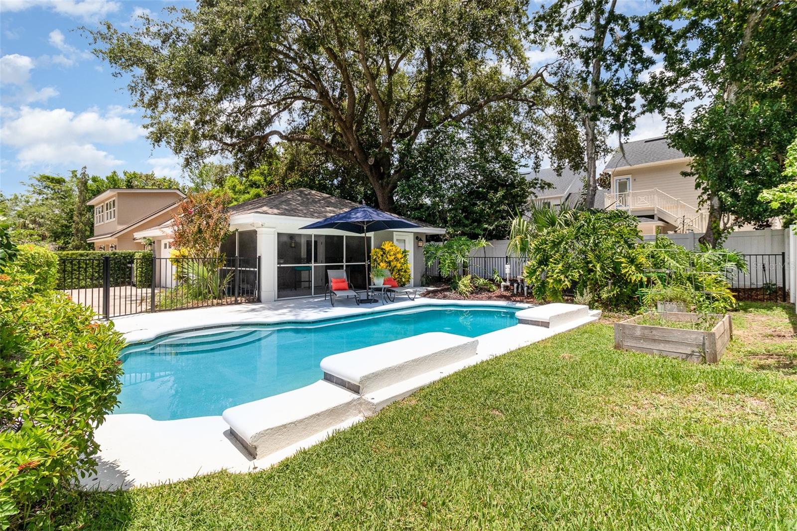Image 32 of 45 For 1355 Hibiscus Avenue