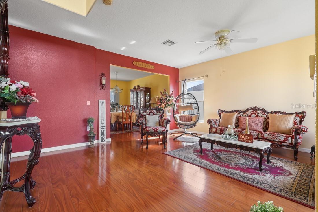 Image 4 of 37 For 314 Edgewood Court