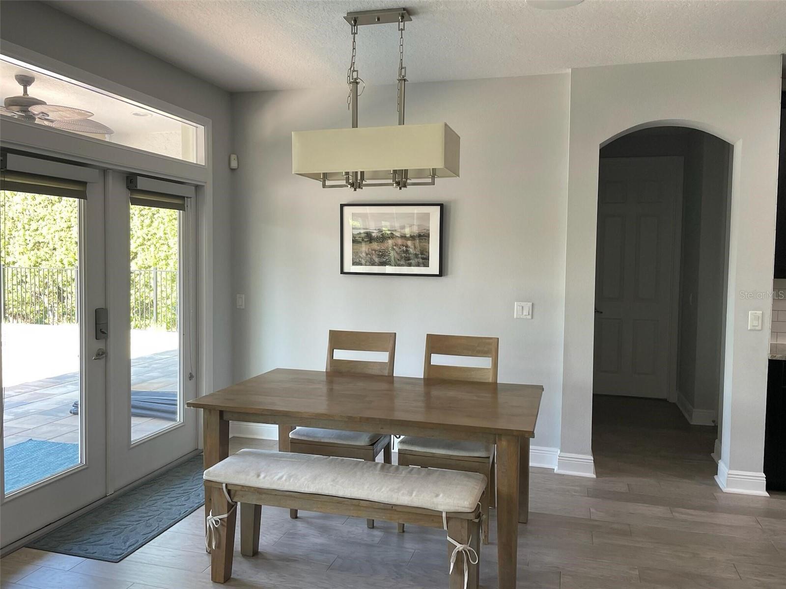 Listing photo id 11 for 302 Coco Plum Court