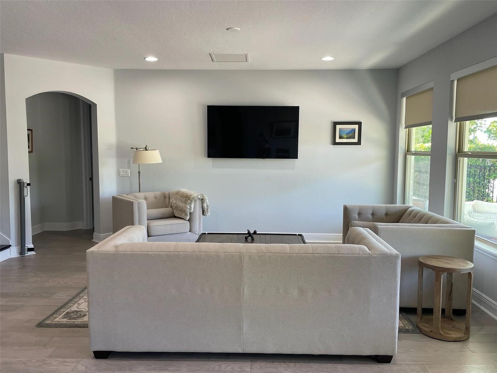 Listing photo id 12 for 302 Coco Plum Court