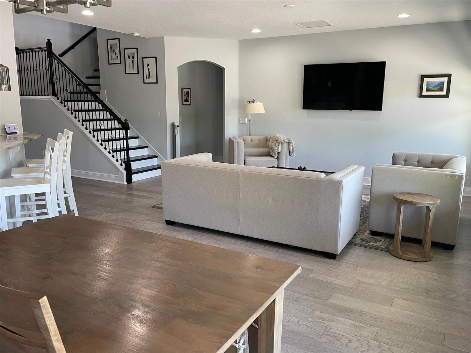 Listing photo id 14 for 302 Coco Plum Court
