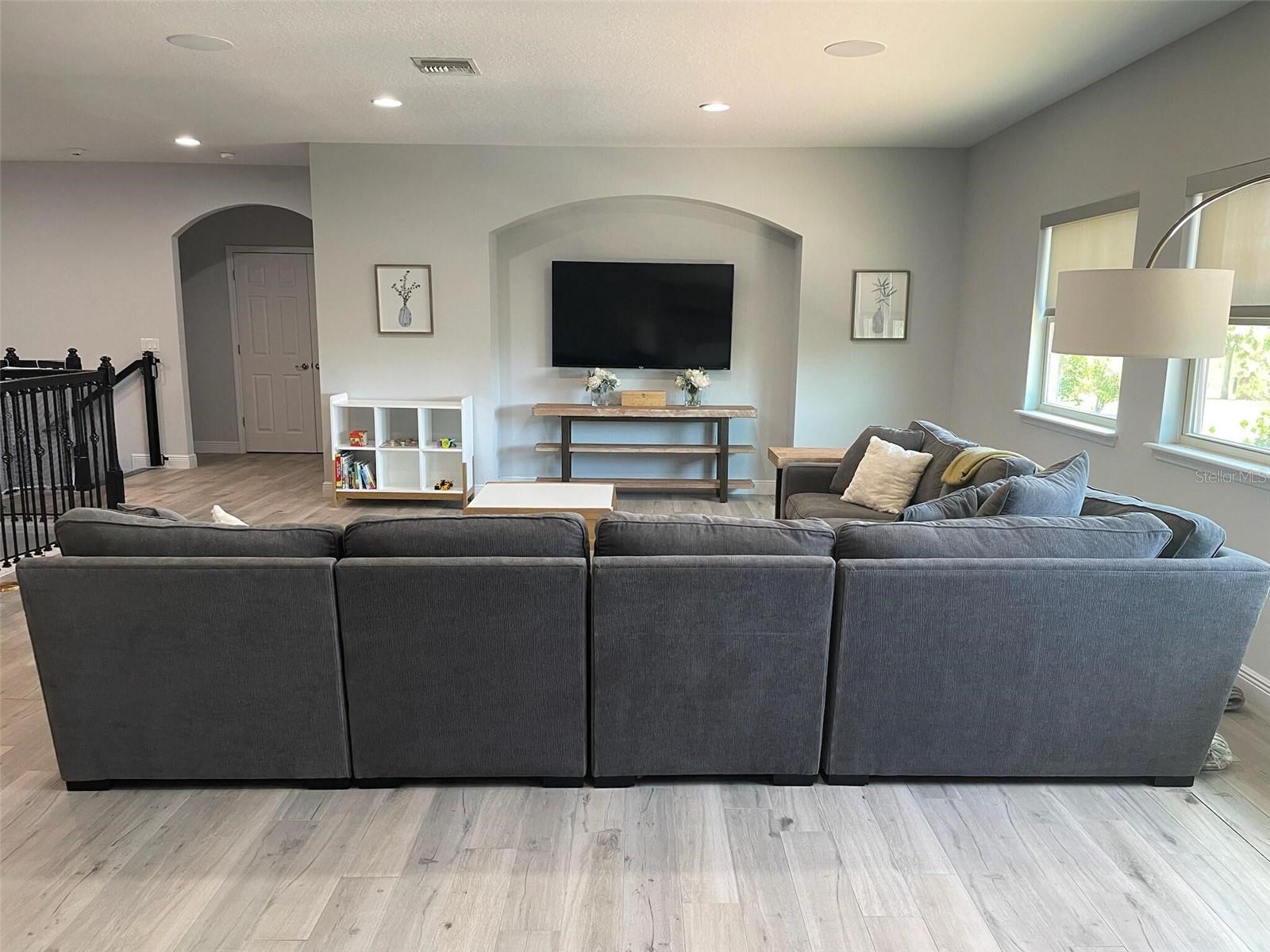 Listing photo id 33 for 302 Coco Plum Court