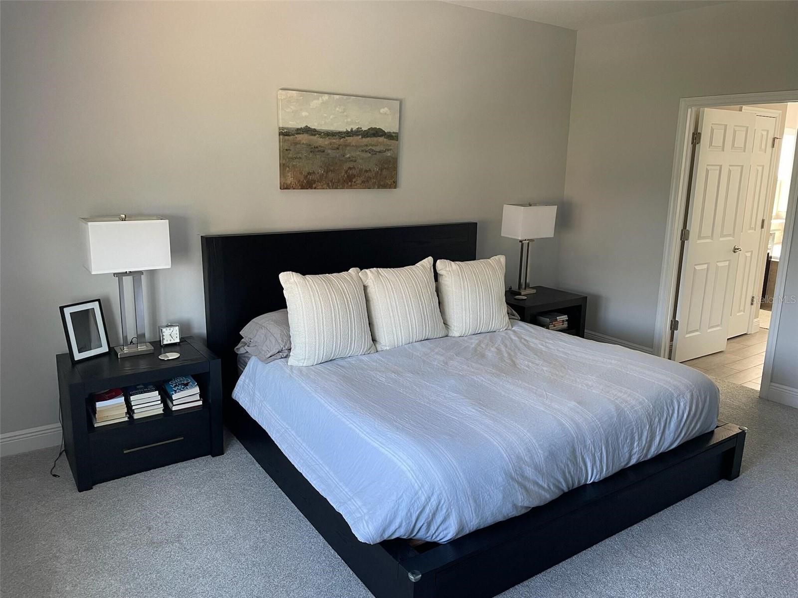 Listing photo id 34 for 302 Coco Plum Court