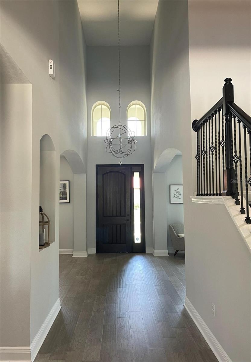 Listing photo id 2 for 302 Coco Plum Court
