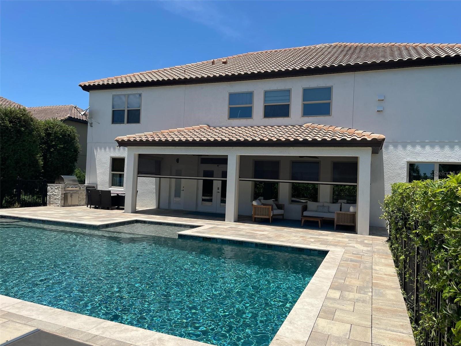 Listing photo id 50 for 302 Coco Plum Court