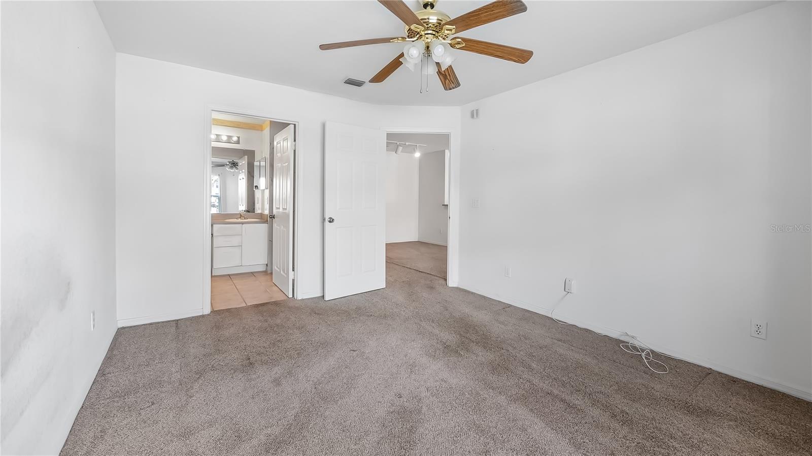 Image 12 of 26 For 8801 Latrec Avenue 8107