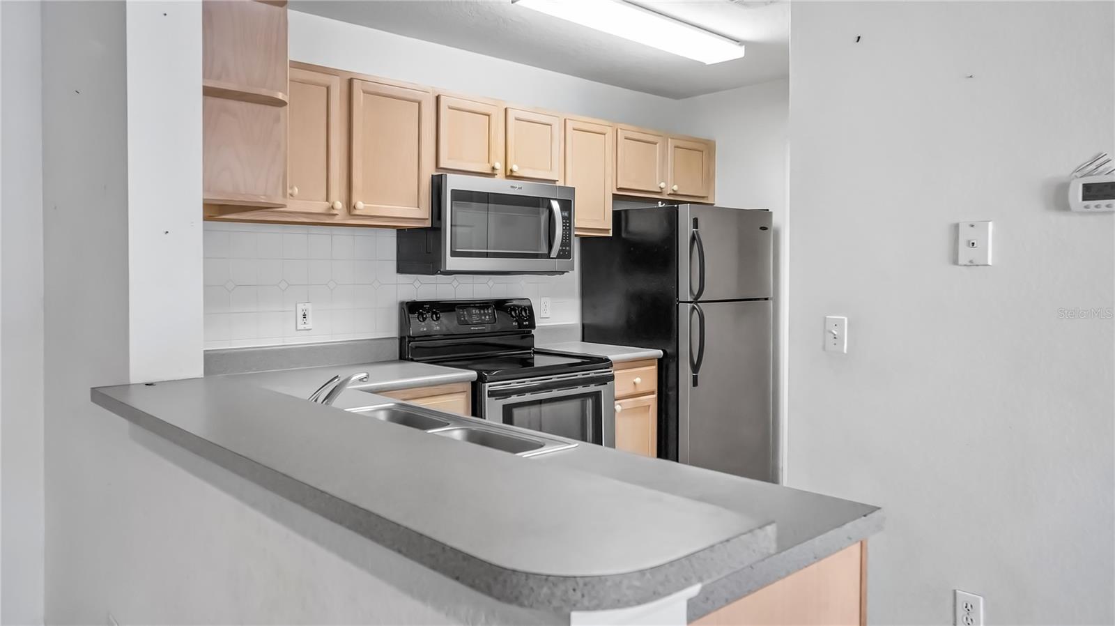 Image 7 of 26 For 8801 Latrec Avenue 8107