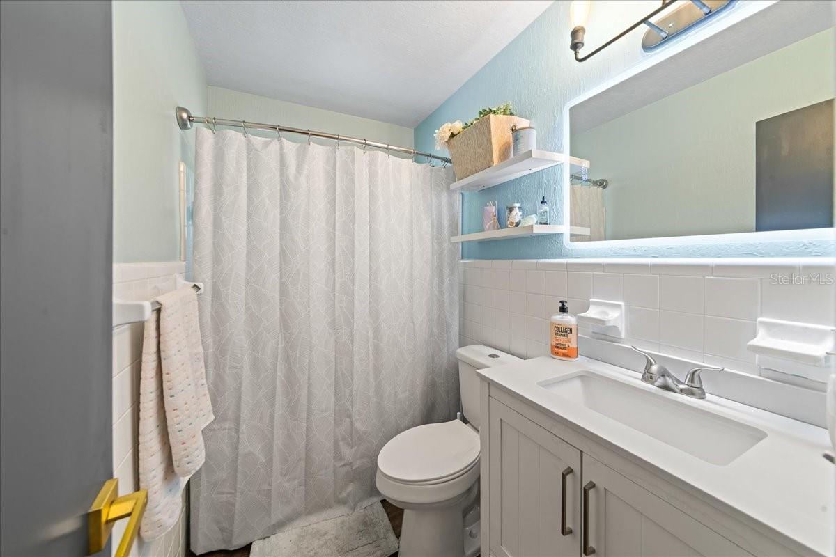 Image 21 of 36 For 160 Melaleuca Drive