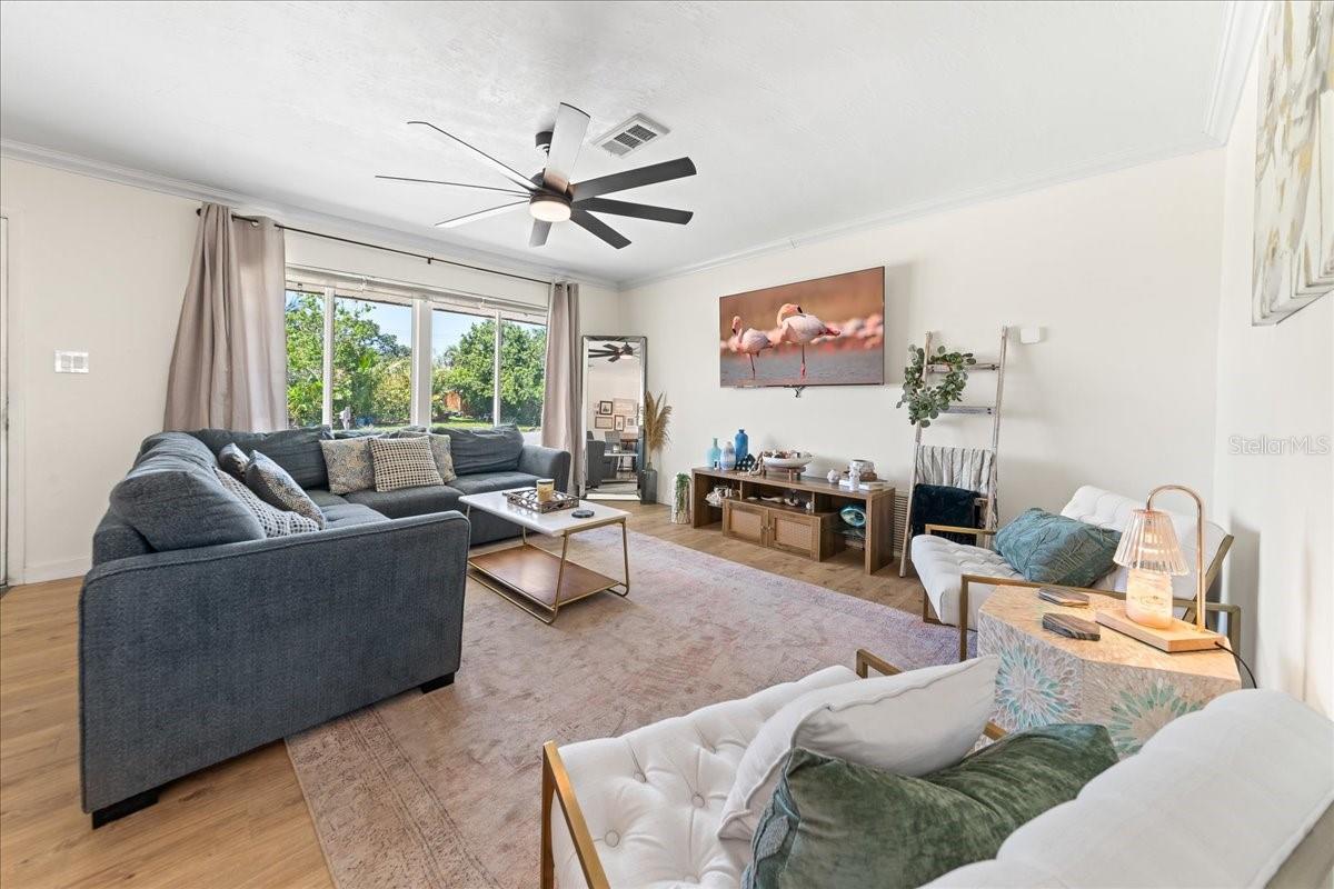 Image 8 of 36 For 160 Melaleuca Drive