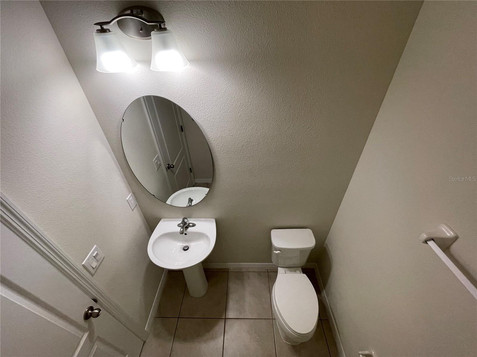 Image 5 of 16 For 7605 Aloma Pines Court