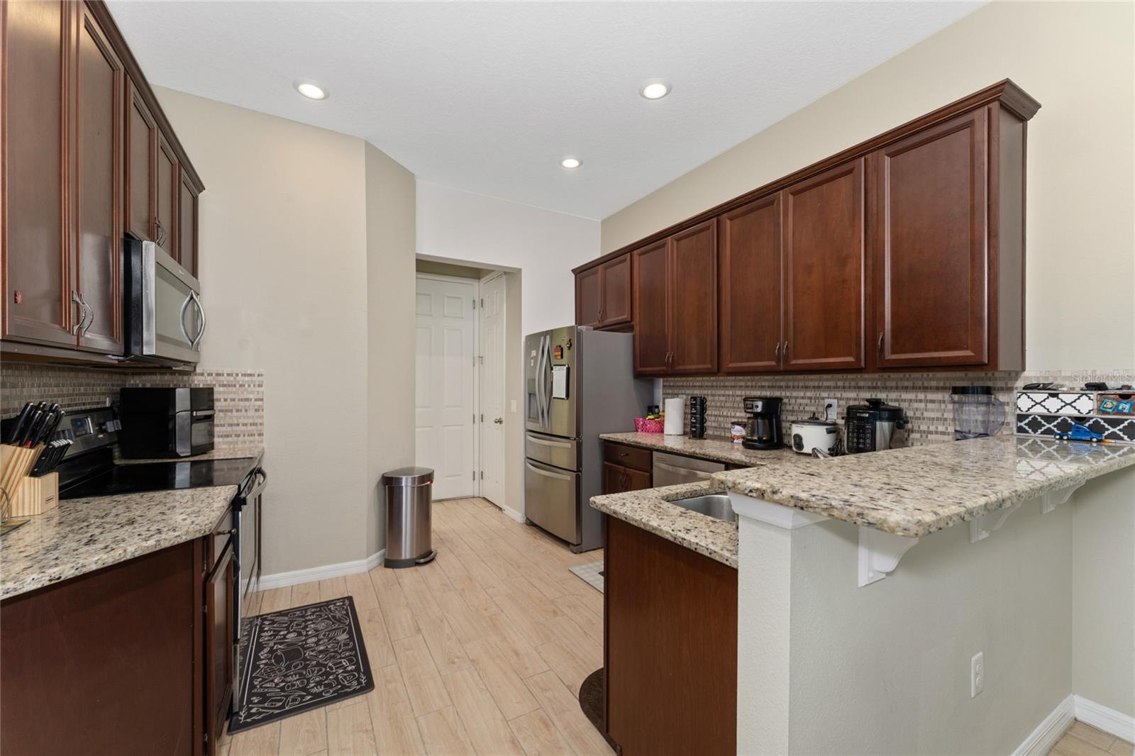 Image 7 of 28 For 9348 Meadow Hunt Way