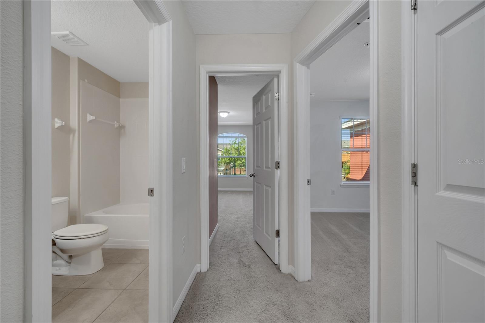 Image 21 of 36 For 9559 Silver Buttonwood Street