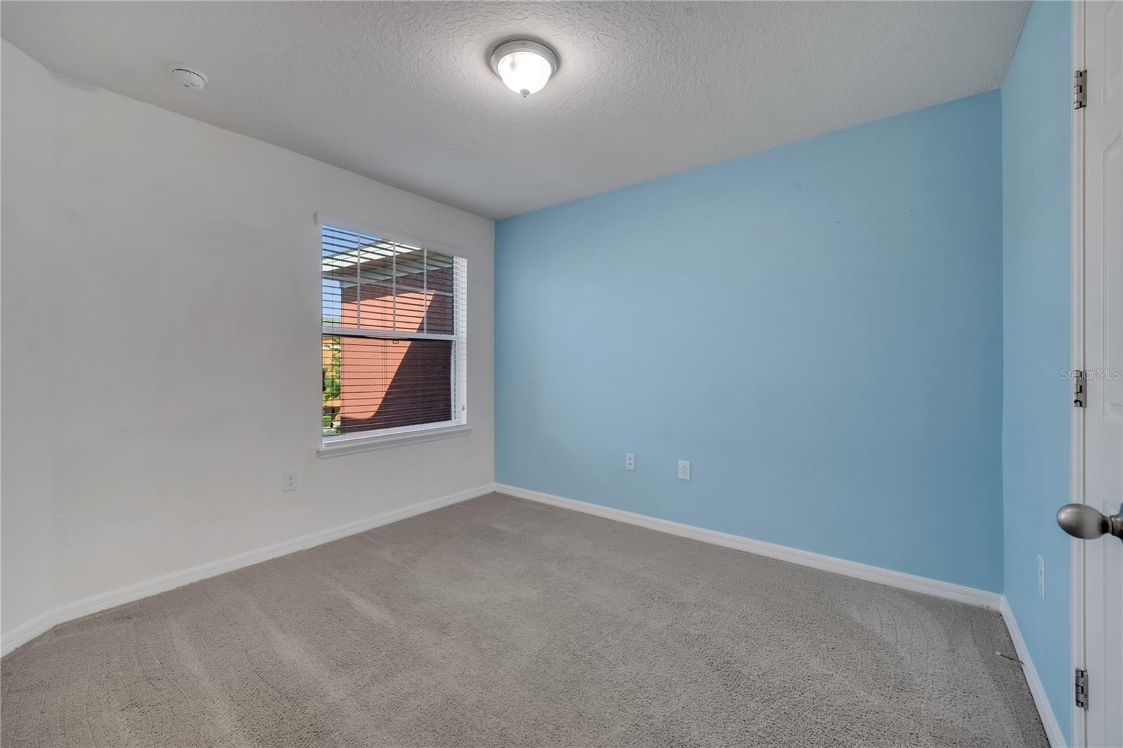 Image 23 of 36 For 9559 Silver Buttonwood Street
