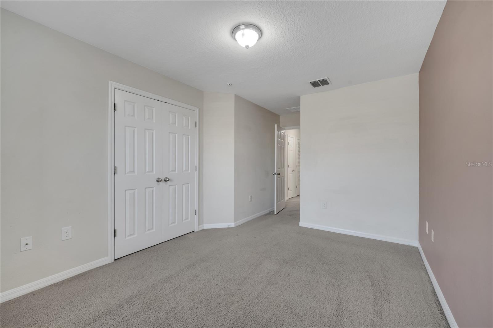 Image 26 of 36 For 9559 Silver Buttonwood Street