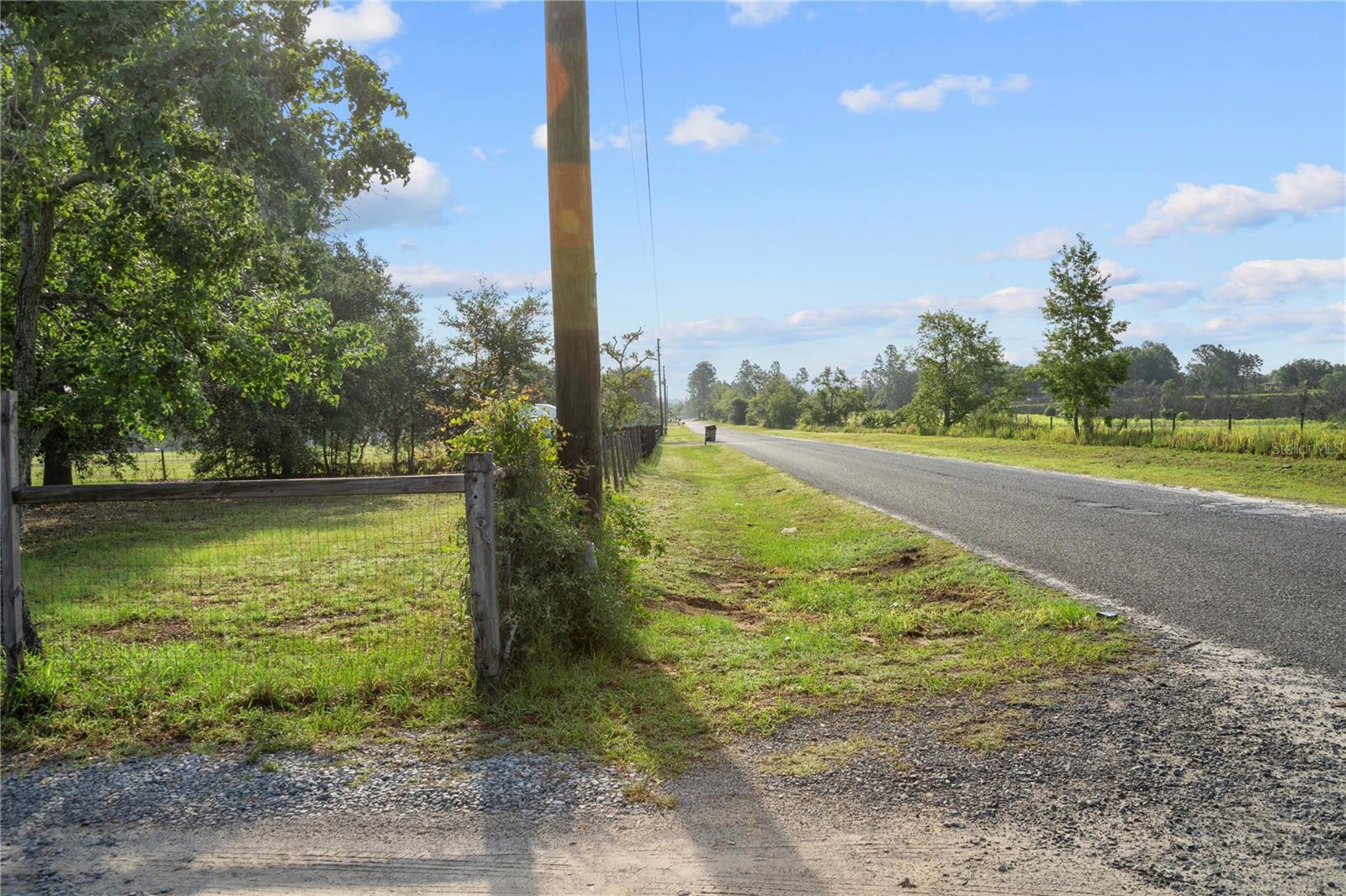 Image 41 of 58 For 16017 Johns Lake Road