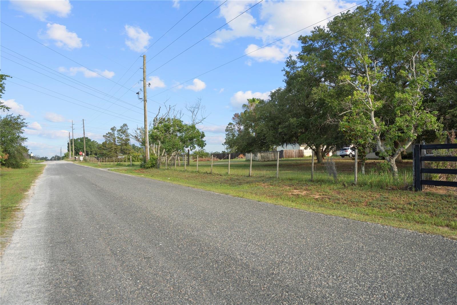 Image 43 of 58 For 16017 Johns Lake Road