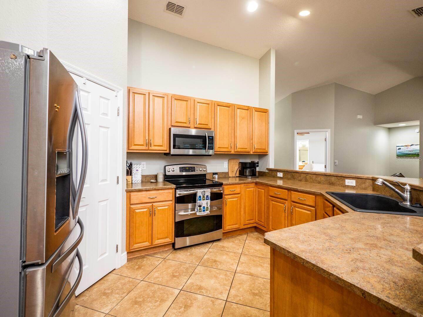 Image 10 of 39 For 485 71st Avenue